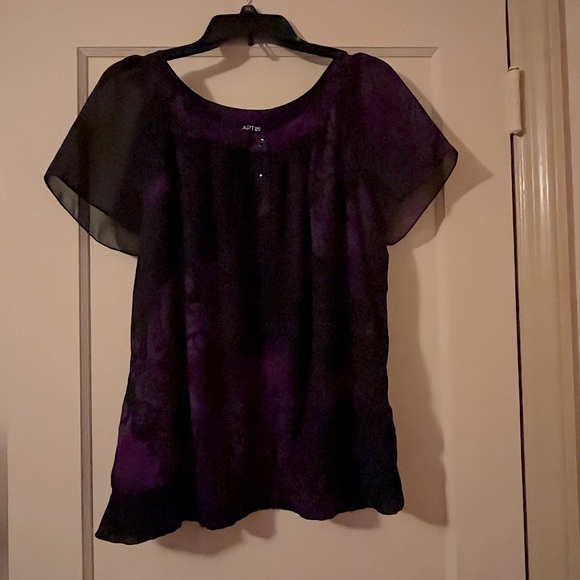 Blouse - Picture 1 of 5
